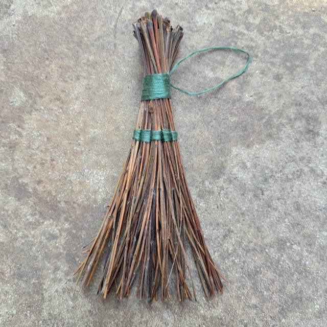 How to Make a Hand Broom with Foraged Materials